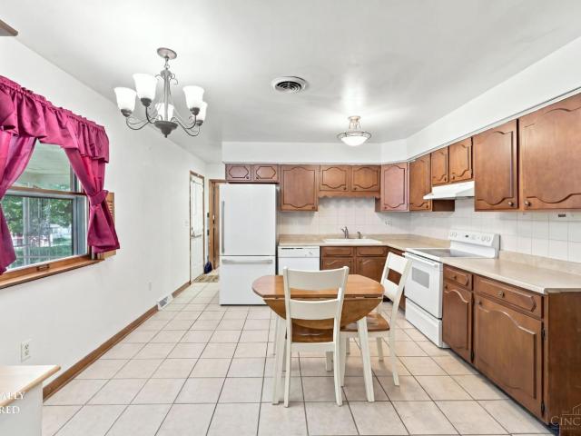 7239 St Rt 123