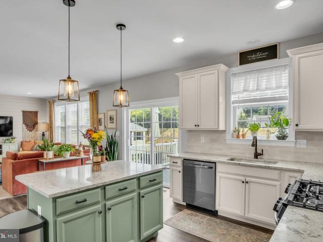 7232 Rock Ridge Ave, Harrisburg, PA