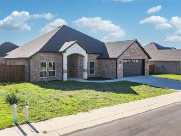 723 Cobblestone Cir, Mabank, TX 75147 | MLS #21166