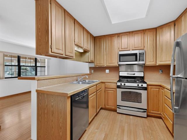 723 Guaymas Place NE
