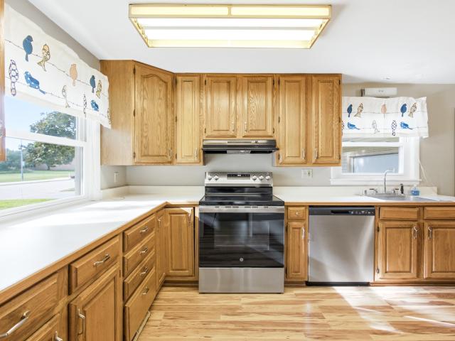 723 N Roosevelt Ave