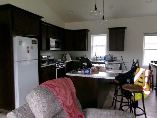723 w brown st street