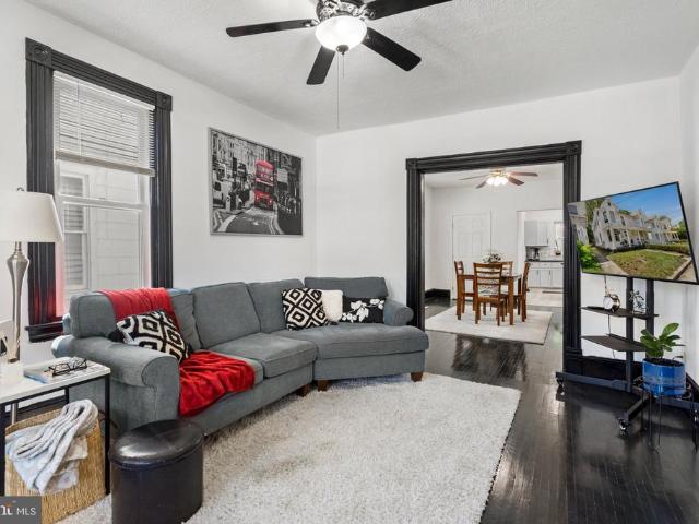 723 W King Street