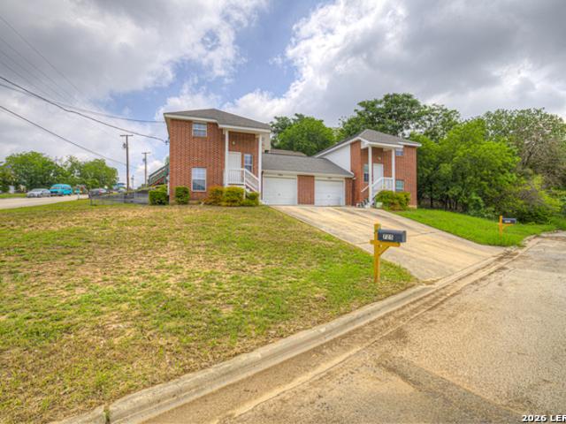 723 Woodcrest