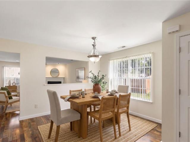 7246 Jeanne DR