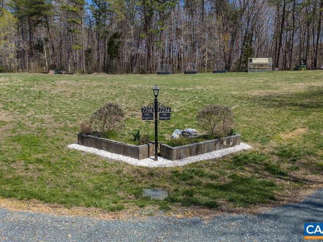 7246 Three Notch Rd