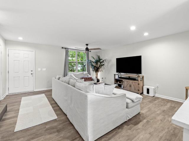 7247 Colonial Affair Drive