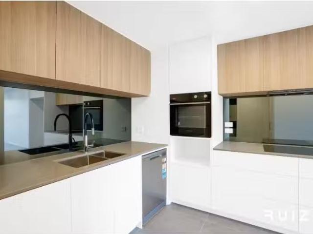 724/325 Northbourne Avenue, Lyneham Apartment for rent Listed.