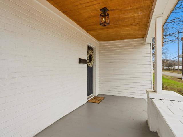 724 39Th Street N