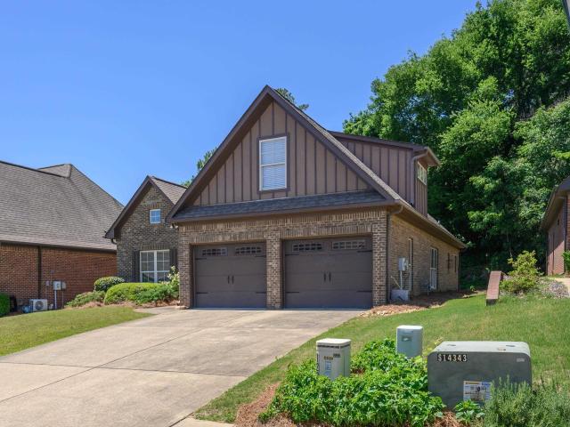 724 Bainbridge Lane