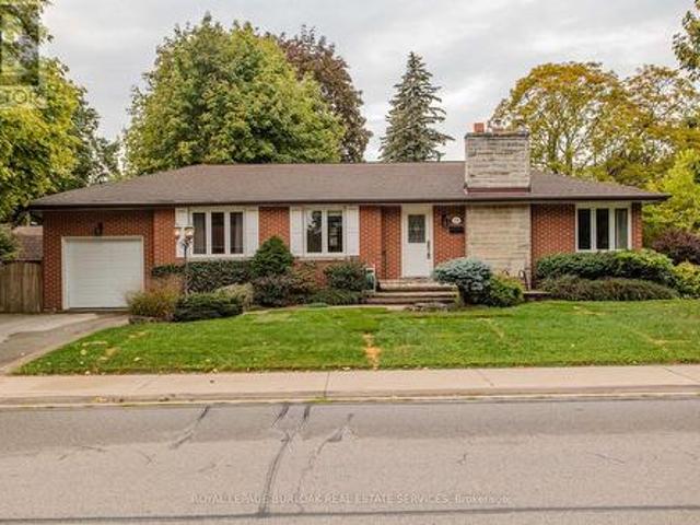 724 George Street, Burlington, ON, L7R 2W2 house for sale | Listing ID W13854 | Royal LePage