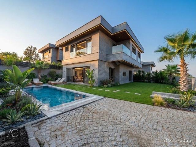 724 GUVENLIKÖZEL HAVUZOTOPARKHAMAMSAUNABUHAR ODASIASANSOR500 M2 BAHÇETAMAMI MÜSTAKİL