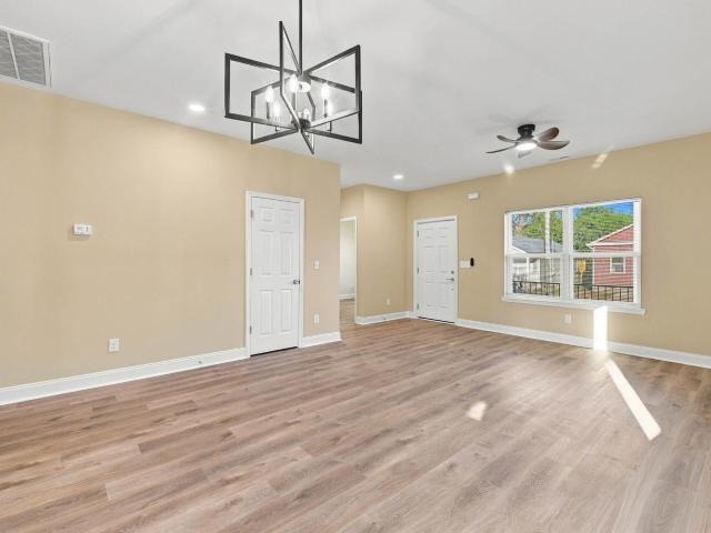 724 N Highland Park Avenue