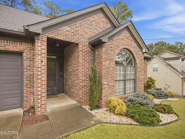 724 Shady Springs Lane