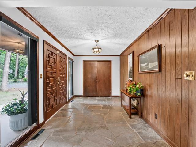 7255 Tuliptree Trail