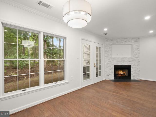 7256 Glen Hollow Court # 2