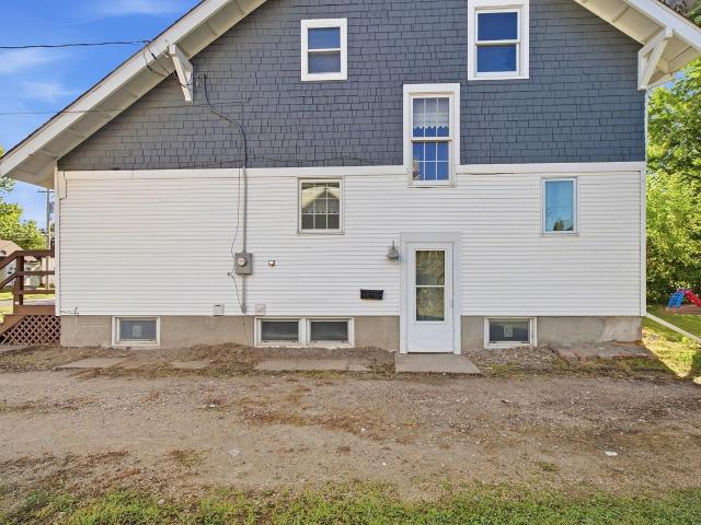 725 Home Street