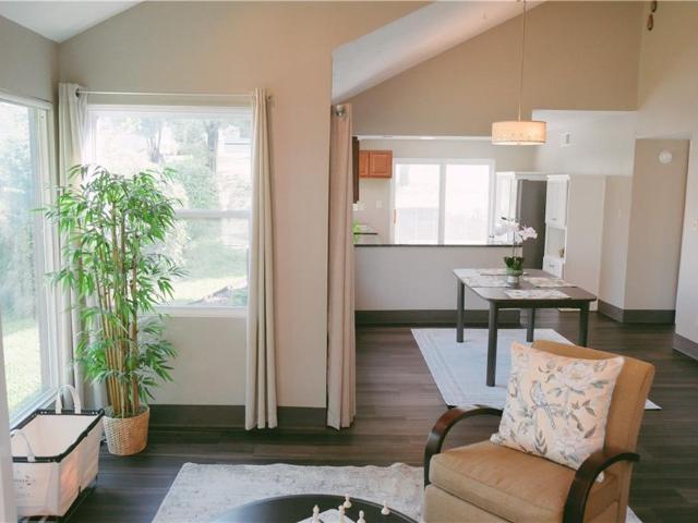 725 N 75th Terrace