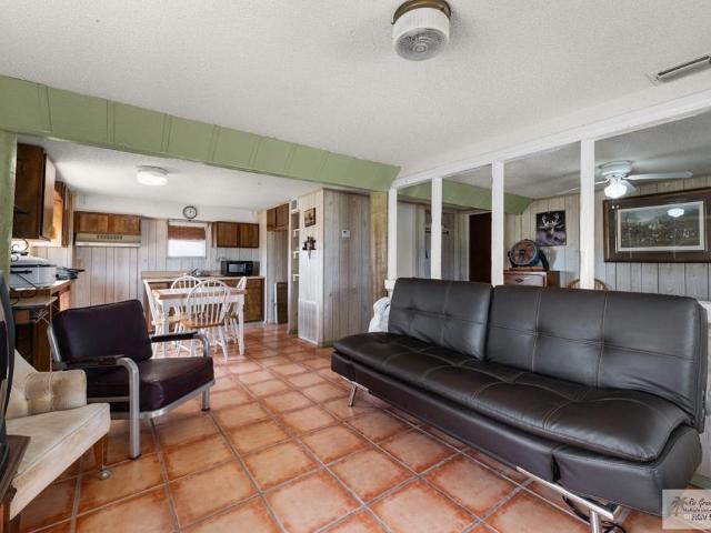 725 N Bayshore Drive