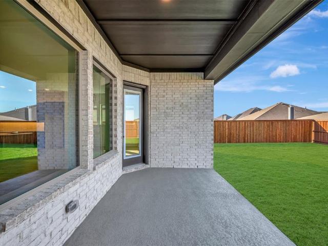 725 Shinnery Oak Way
