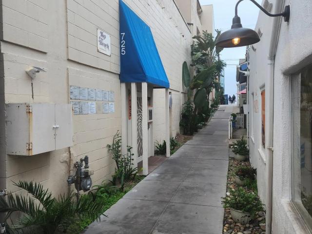 725 Redondo Ct, Unit 22, San Diego, CA 92109 | MLS #260004