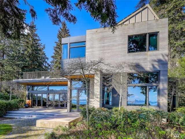 7268 Madrona Dr NE, Bainbridge Island, WA 98110