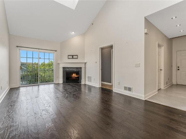 726 Eden Terrace
