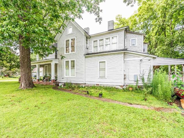 726 main st