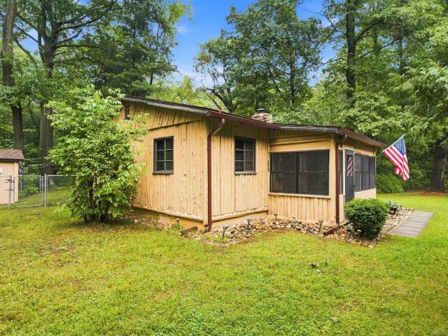 7275 Cottage Lane