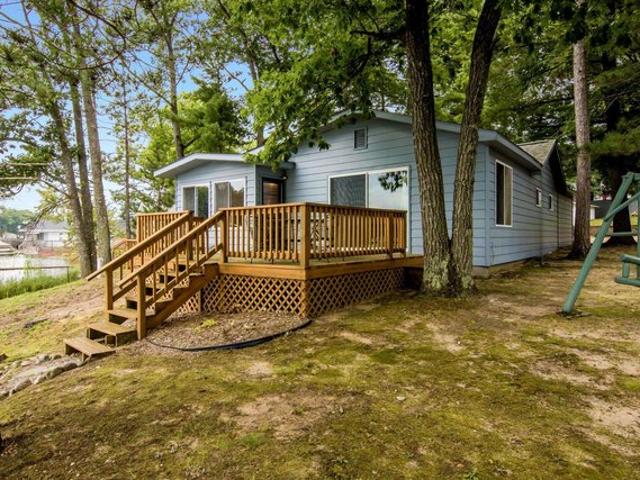 7277 NE Trillium Trl, Mancelona, MI 49659