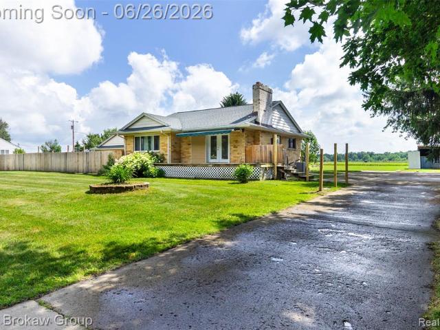 7272 N Lapeer Road