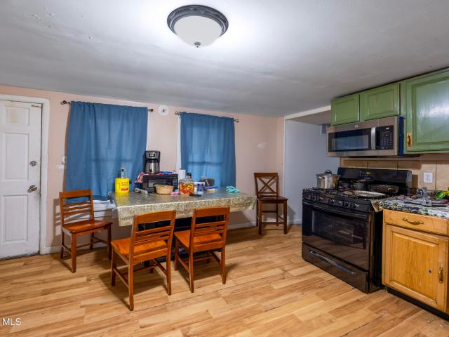 727 Burden Avenue