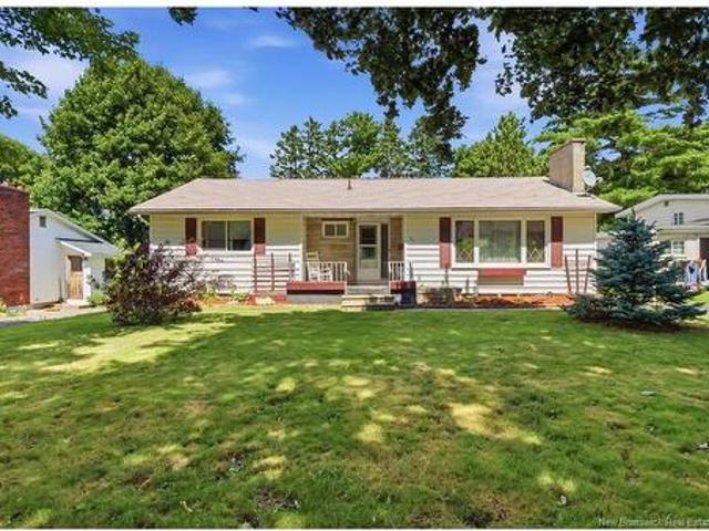 727 Gregg Crt, Fredericton, NB, E3B 4H5 house for sale | Listing ID NB144362 | Royal LePage