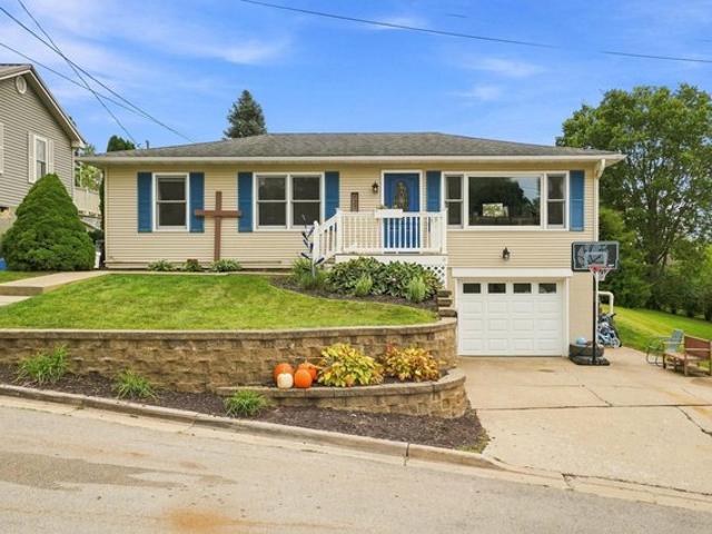 727 E North St, Darlington, WI 53530