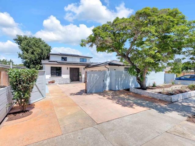 727 Lakehaven Drive