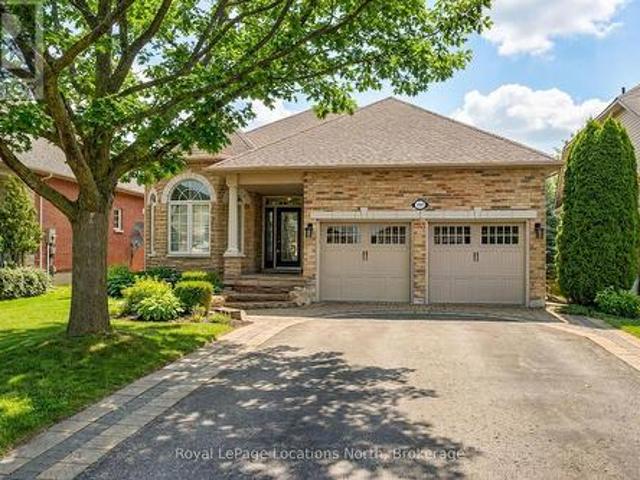 727 Madeline Heights, Newmarket Stonehaven Wyndham, ON, L3X 2J6 Luxury House for sale | Listing ID N13503 | Royal LePage Carriage Trade Luxury Properties
