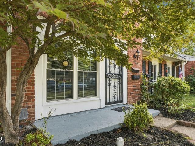 727 Southfield Court