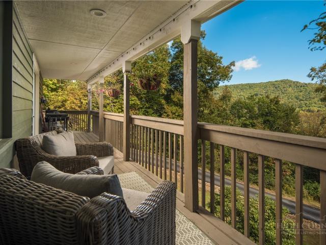 727 Timberlane Drive