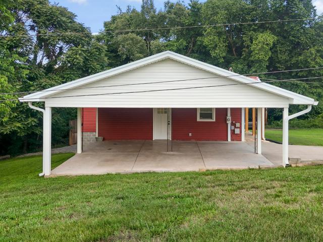 7288 Lakeshore Drive