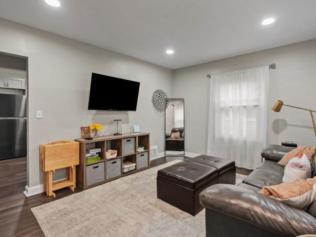 728 24th Street