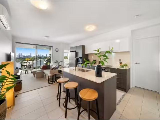 7/28 Chatsworth Road, Greenslopes Apartment for rent Listed b.