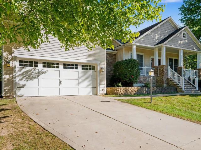 728 Gentry Lane