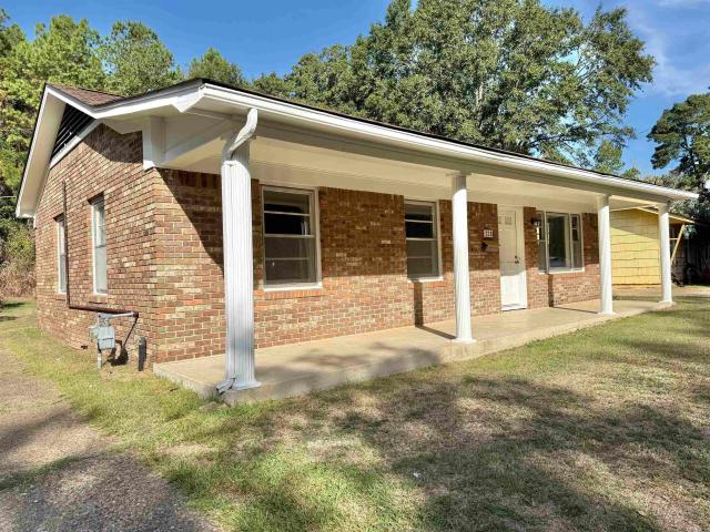 728 Lucas Lane