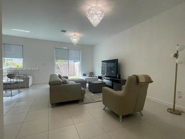 728 SE 14th Ct, Homestead, FL 33034 | MLS #A11988