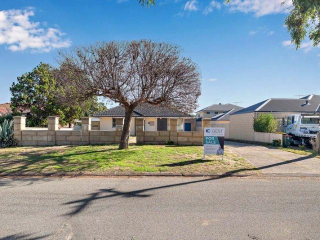 728SQM, TRIPLEX POTENTIAL, BUT HAVE YOU SEEN THAT CEILING?