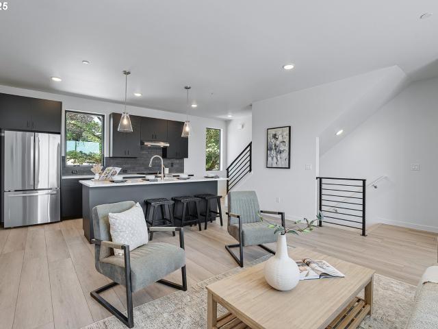 7290 SW 13th DR
