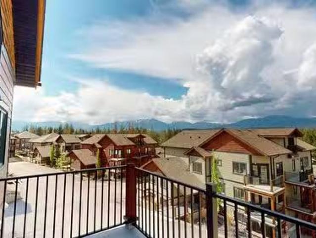 7291 Prospector Avenue Unit# 105, Radium Hot Springs, BC, V0A.