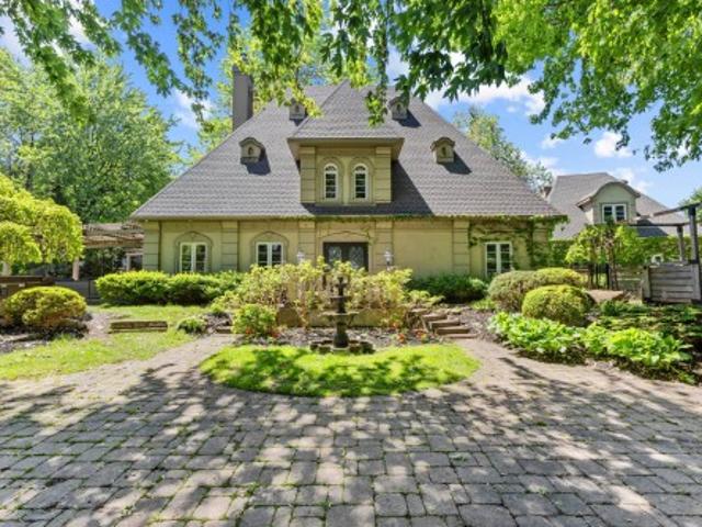 729 Boul. Union, Laval Sainte Dorothée, QC, H7X 1X7 Luxury House for sale | Listing ID 25797 | Royal LePage Carriage Trade Luxury Properties