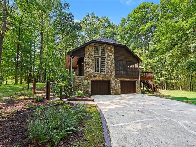 729 Lost Mountain Trail NW