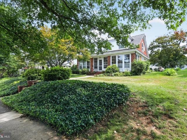 729 N Walnut Street